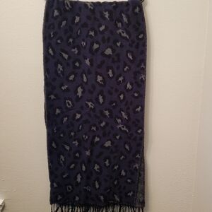 Scoop NYC Women's Blue and Gray Leopard Print Scarf
